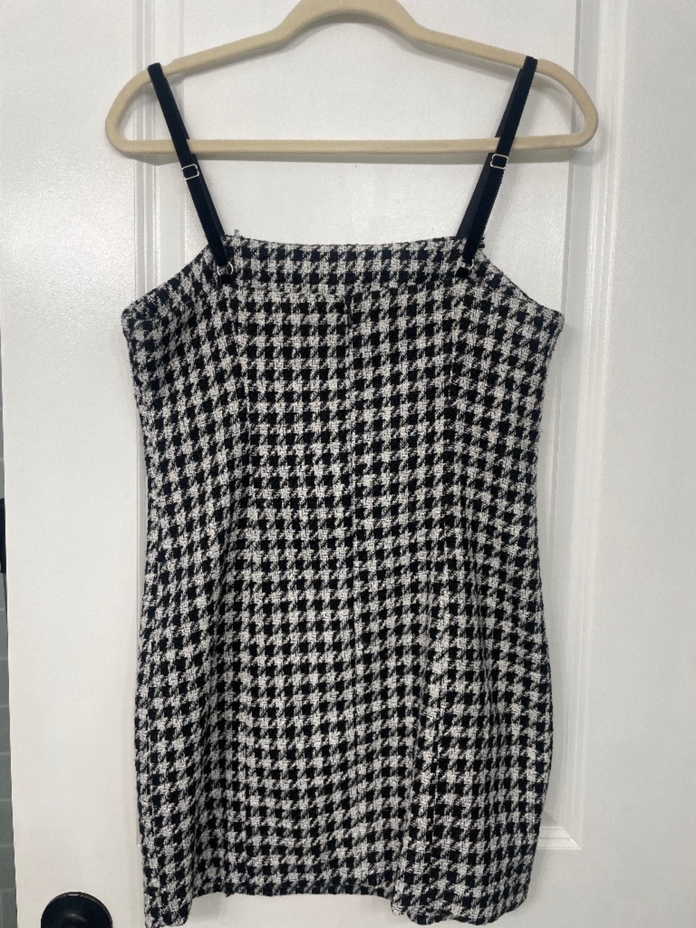 Forever 21 - Black and White Houndstooth Mini Dress, size Medium - Picture 2 of 7